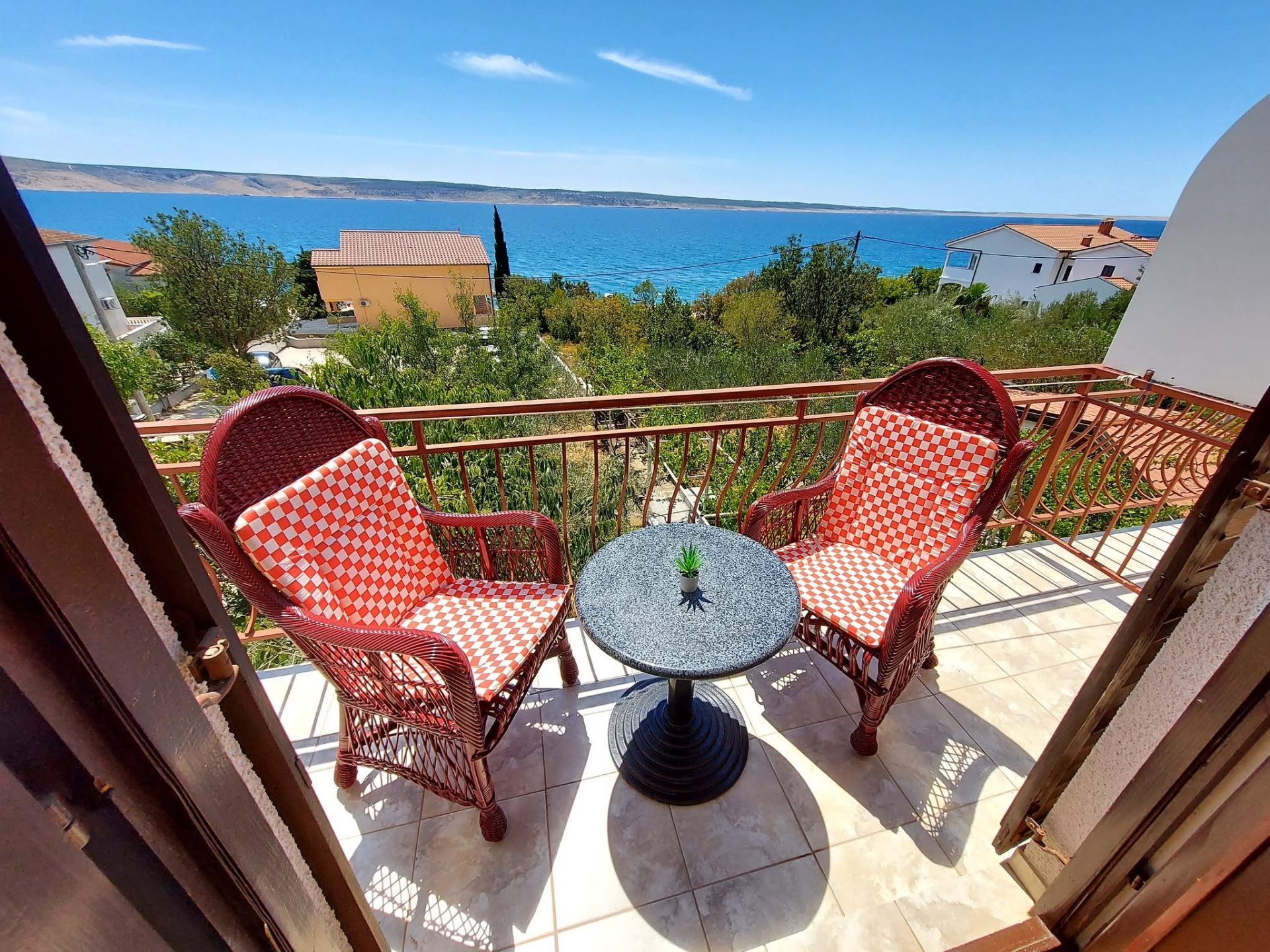 Balkon s pogledom na more