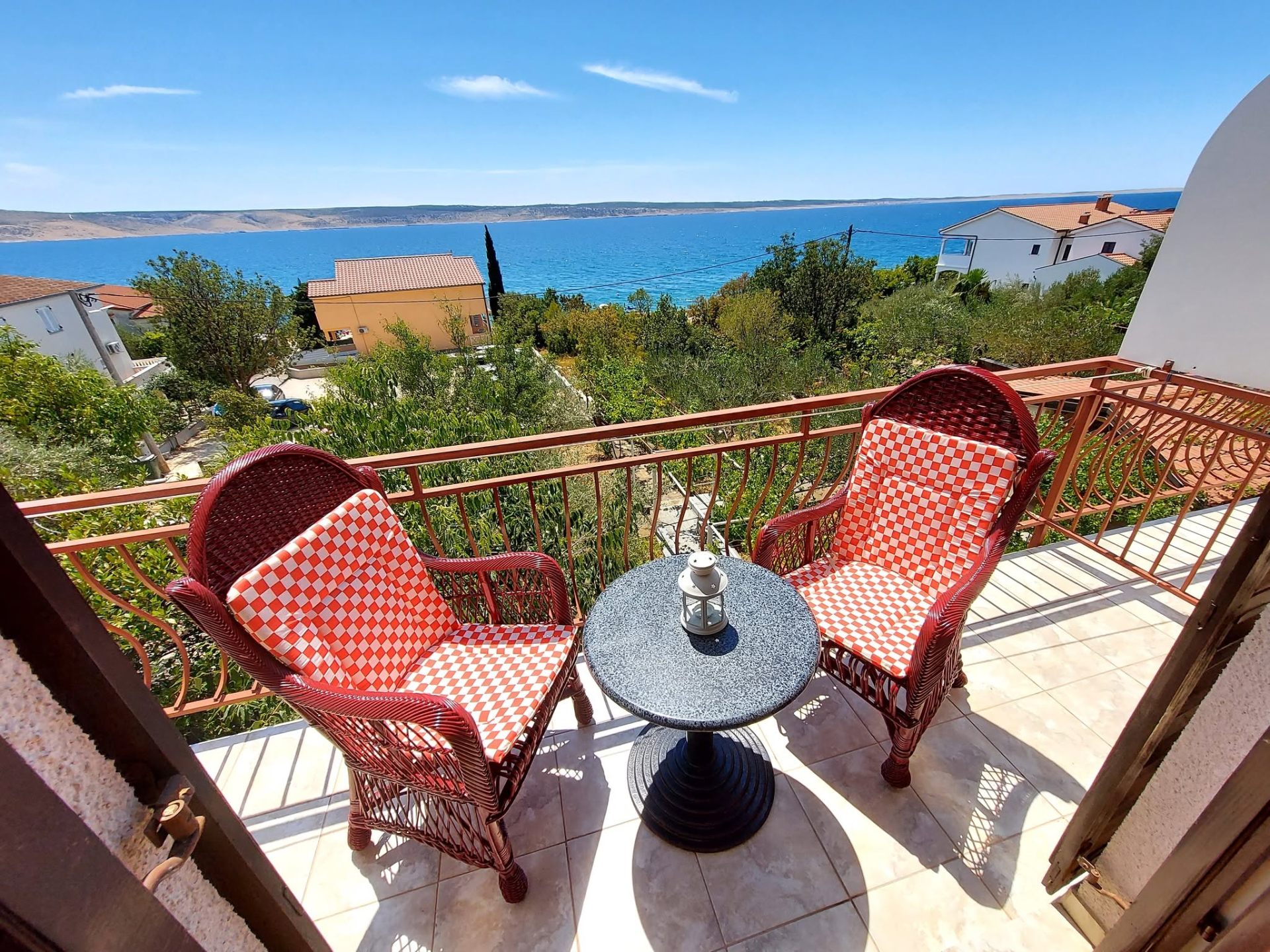 Balkon s pogledom na more